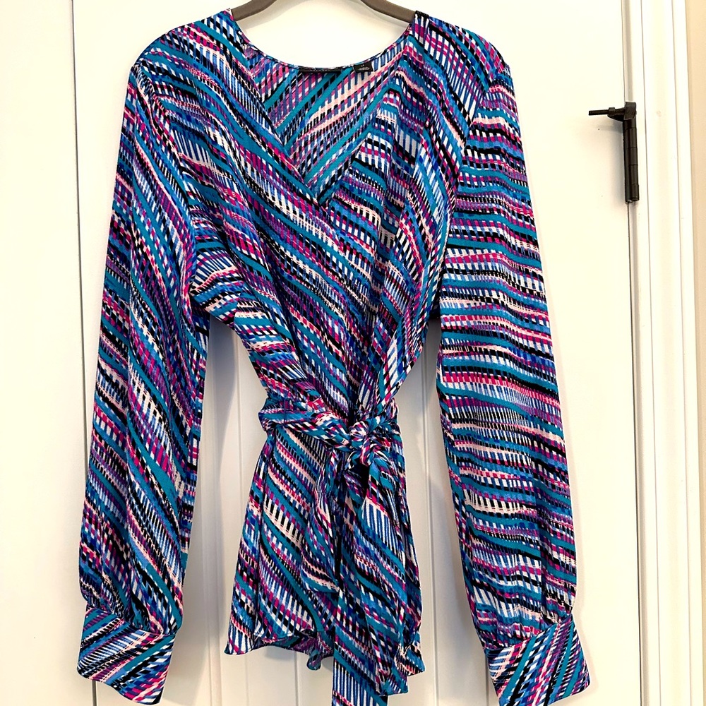 Women’s XL Halogen blue patterned‎ shirt